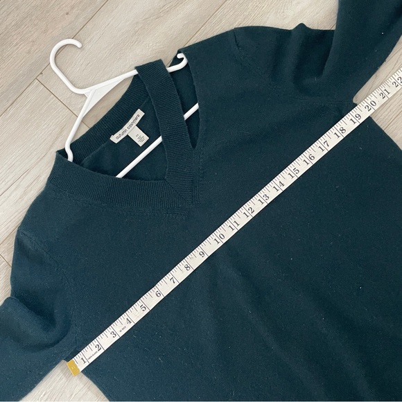 Autumn Cashmere Sweater cutout vneck womens Teal (xsmall) quiet luxury winter - Picture 3 of 5